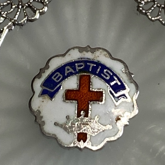 Antique/Vintage Sterling Camphor Glass Baptist Pendant (firm) - Picture 3 of 5